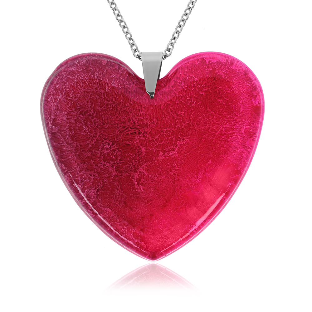 colier cu pandantiv ăn forma de inima, culoare magenta red și roșu aprins, fabricat din rășină epoxidică transparentă, bijuterie cadou handmade unicat